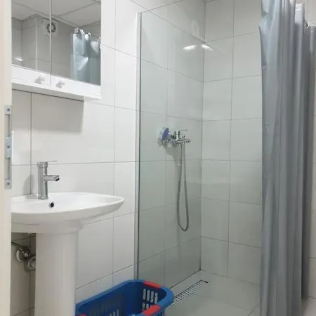 Apartment J&n New With Parking *