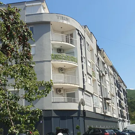 J&n New With Parking Apartment *